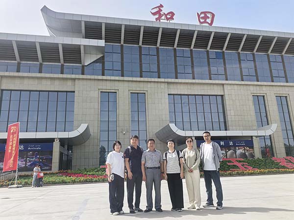 新利18官方客服app“小组团援疆”工作启动