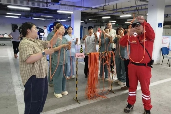 新利18官方客服app开展安全生产月趣味体验宣传日活动